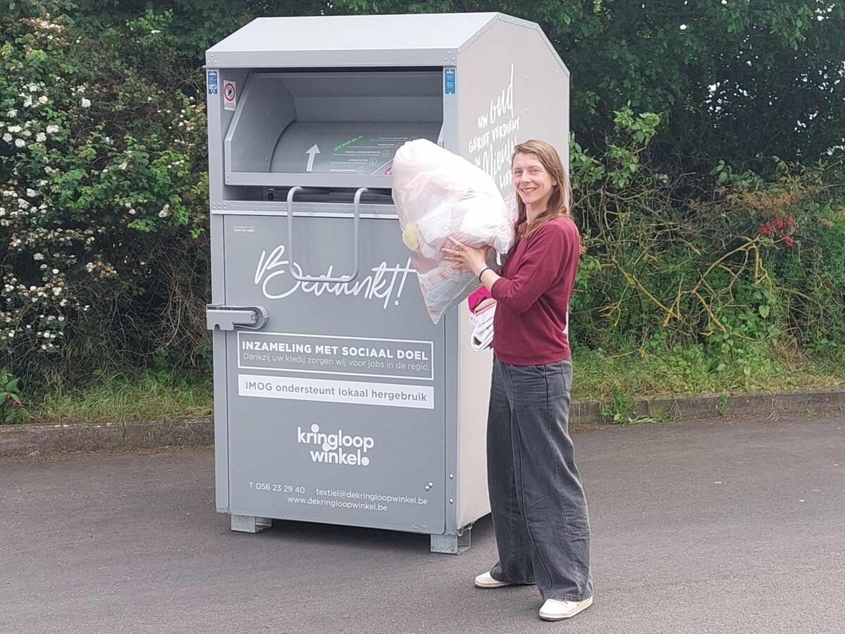 Textielcontainer Menen